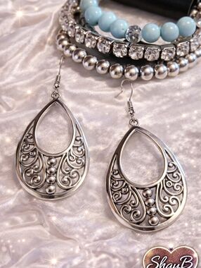 2pc Silver Filigree Teardrop Earrings With Elegant Beaded Bracelet